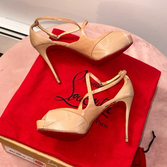 Christian Louboutin Mira Bella Hidden platform sandal, nude item # 5324688 - Picture 5 of 12